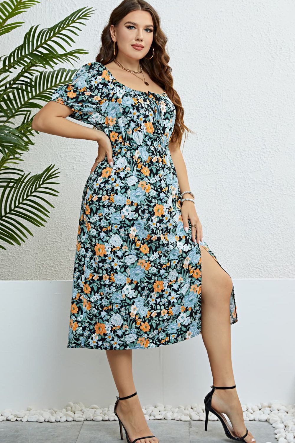 Rochie florală cu mânecă scurtă