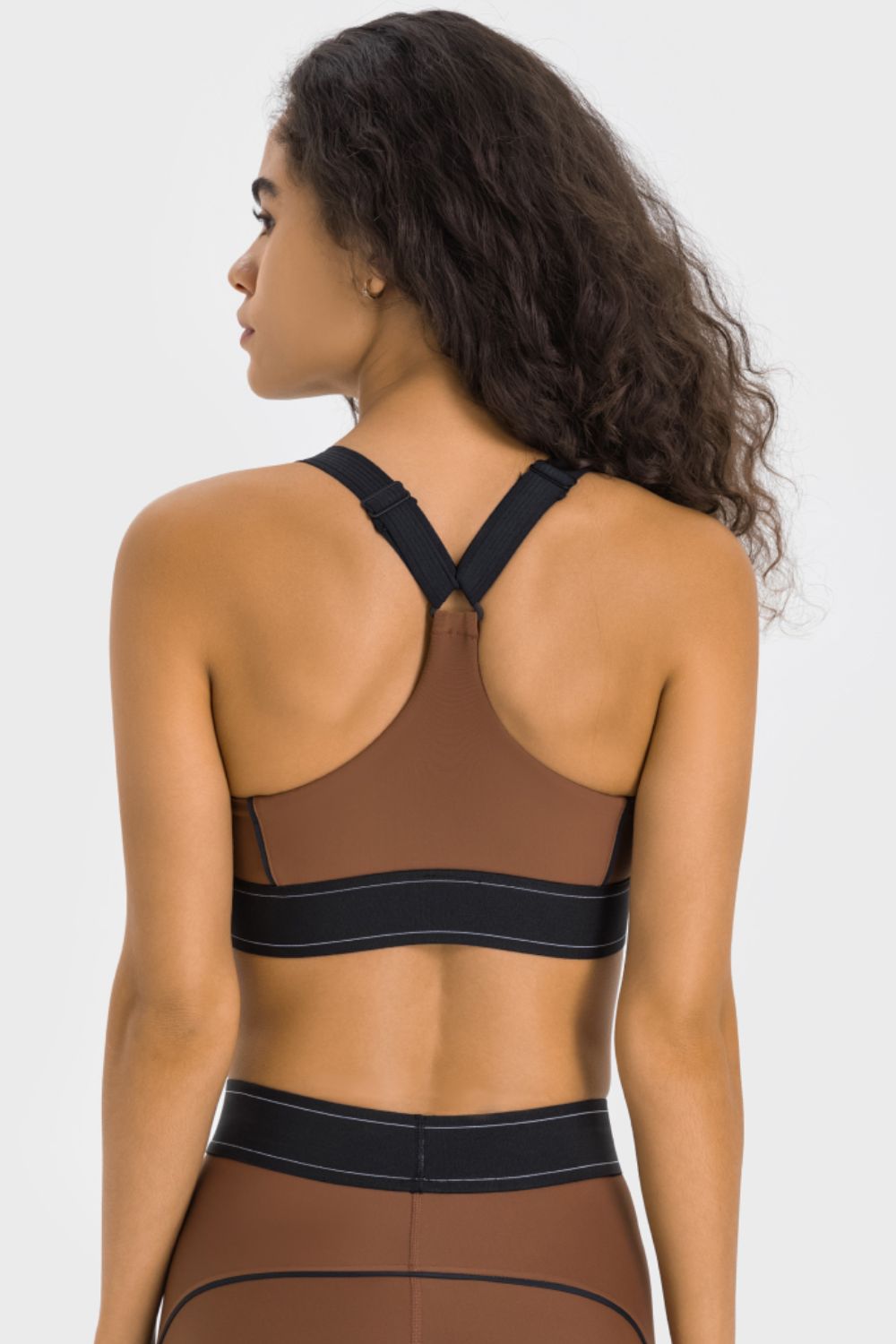 Sutien sport cu contrast